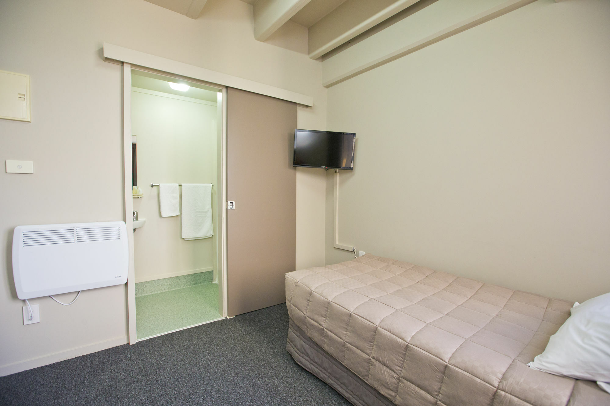 @ The Hub West Aparthotel Palmerston North Exteriör bild